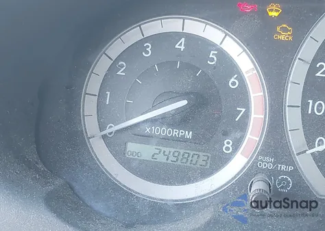 2005 Toyota Sienna Le z USA, uszkodzony, nr VIN 5TDZA23C85S315302